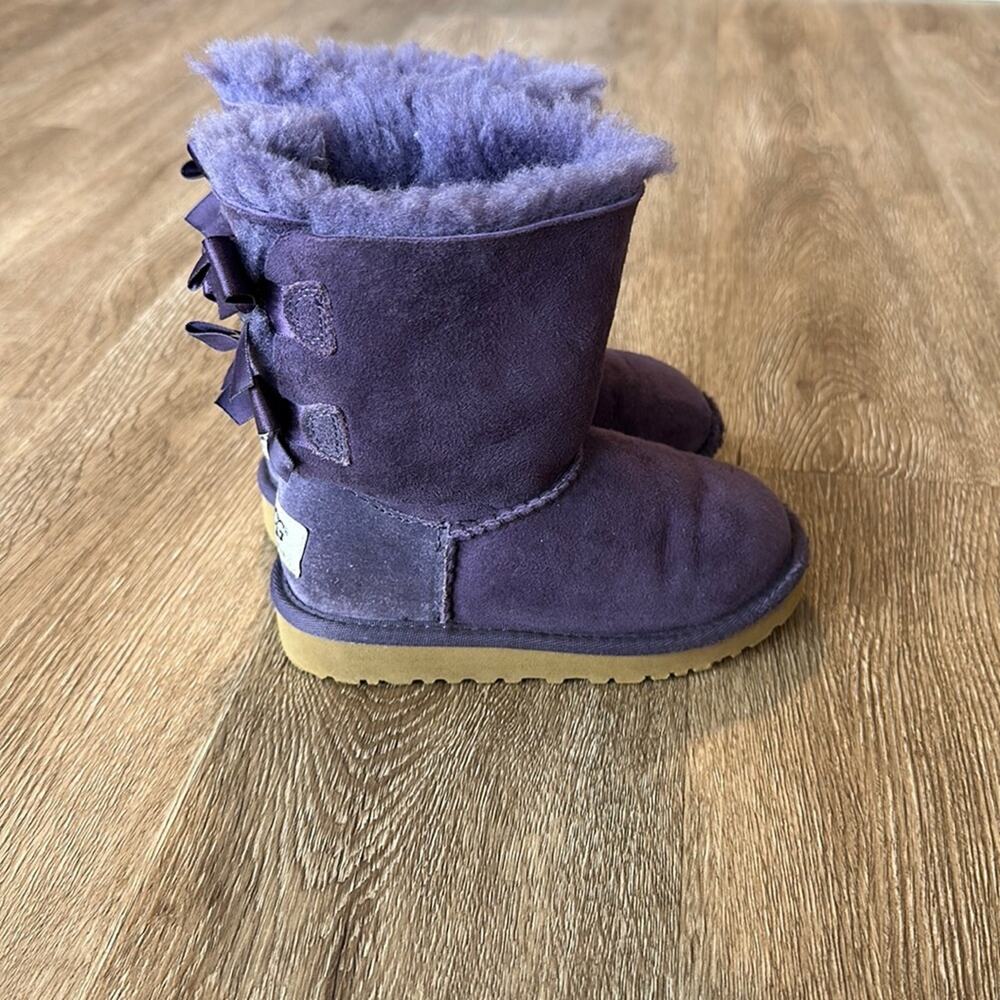 UGG Bailey Bow II Boots Eggplant Purple Size 9 Winter Sheepskin